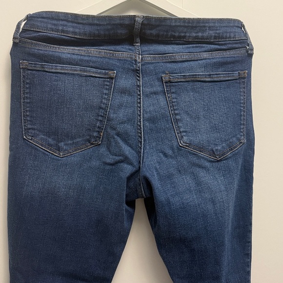 Old Navy high rise Rockstar Super Skinny Jeans - Picture 5 of 5